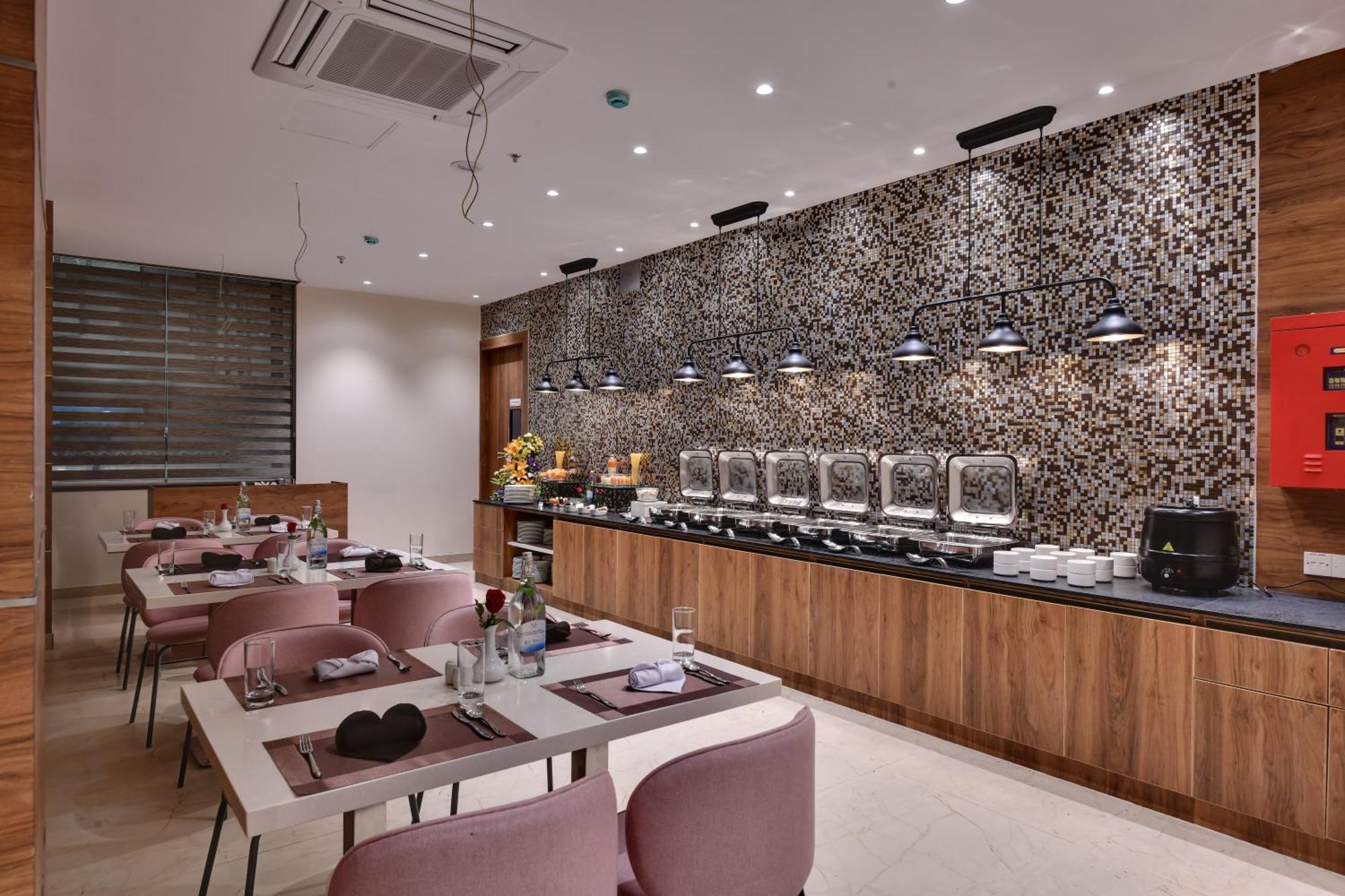 Click Hotel Vista-International Airport Dod Jala 외부 사진